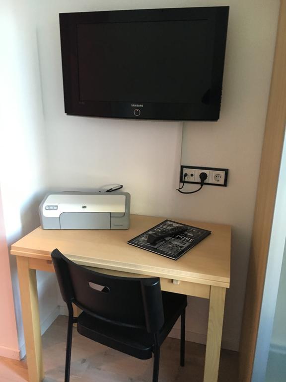 Messe Ferienwohnung Duesseldorf Oberkassel エクステリア 写真